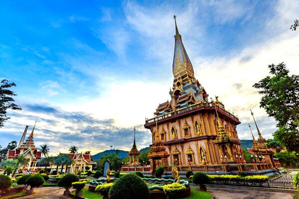 Phuket shopping tour