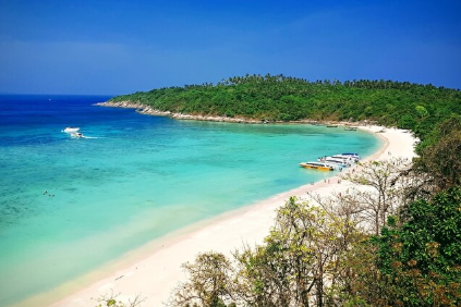 Join cruise catamaran Blueket