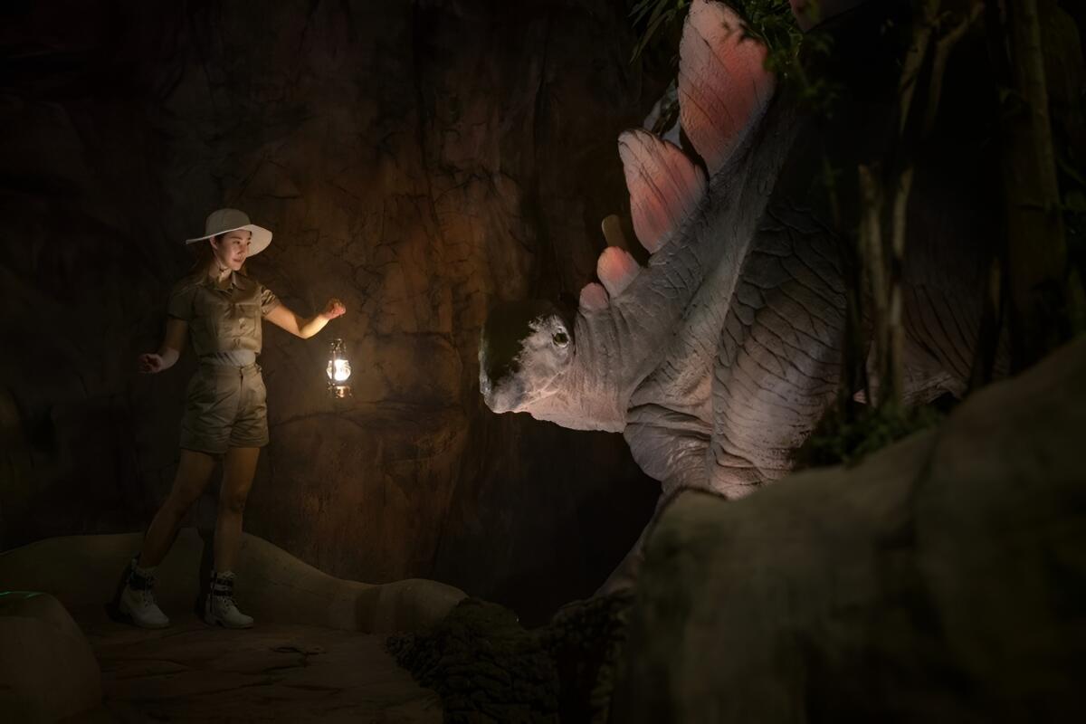 Dino Park + Play Mini Golf