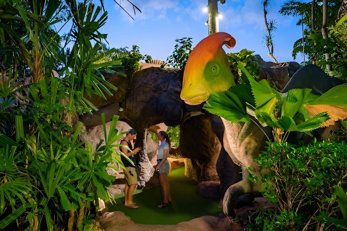 Dino Park + Play Mini Golf