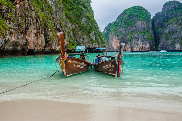 Фотография экскурсии Острова Пхи-Пхи и Бамбу – стандартная морская экскурсия на спидботе