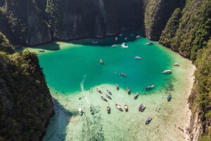 Острова Пхи-Пхи и Бамбу – стандартная морская экскурсия на спидботе