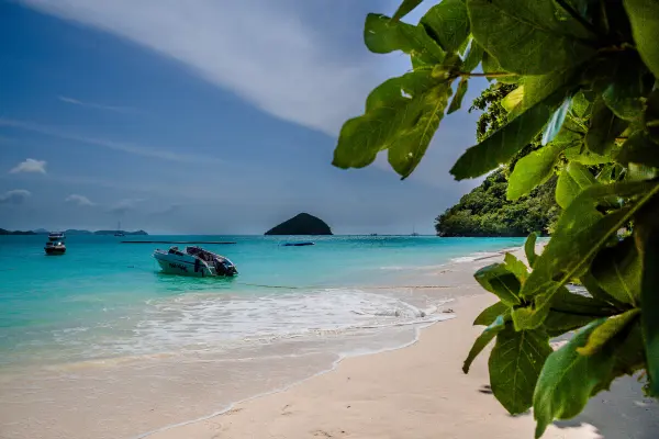 Остров Корал – экскурсия на ближайший остров Пхукета на спидботе