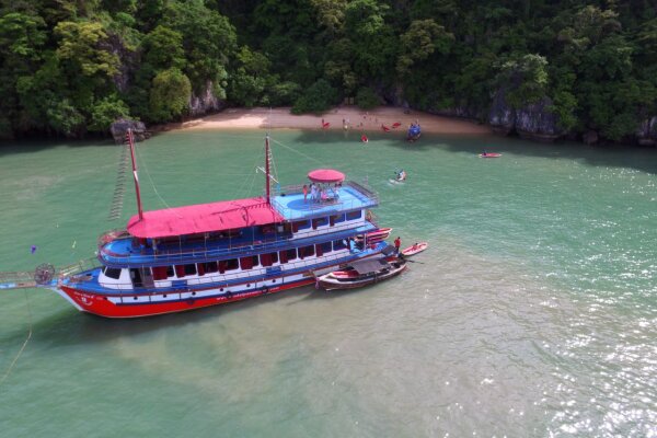 Остров Джеймса Бонда – морской круиз на прогулочном корабле по заливу Пханг Нга