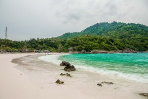 Острова Рача и Корал – снорклинг и пляжный отдых