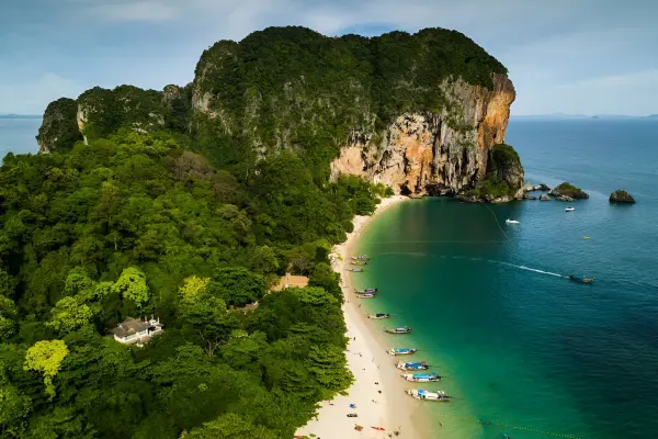 4 жемчужины – экскурсия по островам Андаманского моря с ночёвкой на Пхи-Пхи