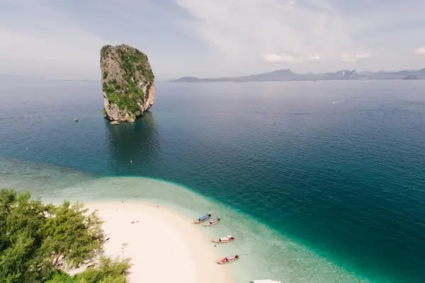 4 жемчужины – экскурсия по островам Андаманского моря с ночёвкой на Пхи-Пхи