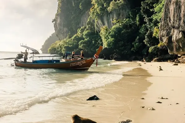 4 жемчужины – экскурсия по островам Андаманского моря с ночёвкой на Пхи-Пхи