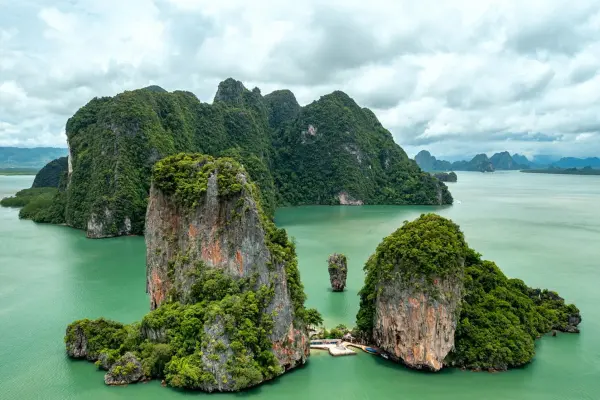 Пханг Нга на скоростном катамаране – экскурсия к острову Джеймса Бонда и лагунам