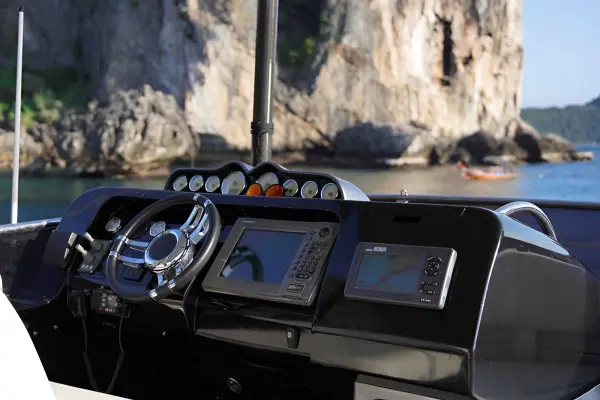 Прогулка на роскошной яхте HYPE – залив Пханг Нга и Краби