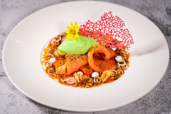 Suay – современная тайская кухня от шефа из Michelin Guide