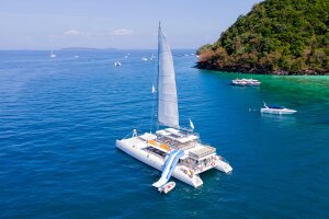 Встреча заката на катамаране – остров Корал и мыс Промтеп