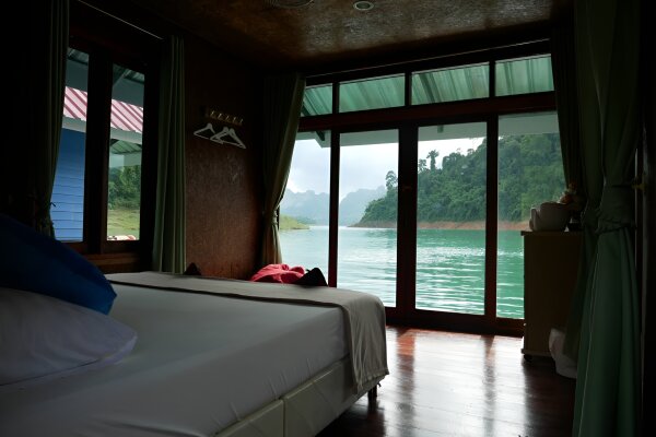 Као Сок и озеро Чео Лан – тур с ночёвкой в бунгало на воде