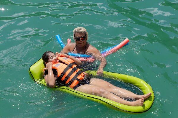 Диско-катамаран – вечеринка в заливе Пханг Нга и остров Джеймса Бонда