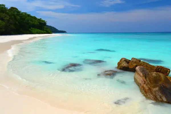 Симиланы на катамаране – люкс программа (старт с пирса Тапламу)