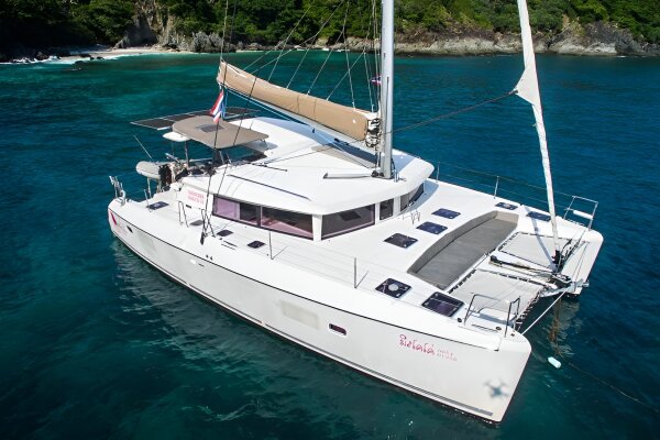 Круиз на катамаране Miss Coco - острова Рача и Корал