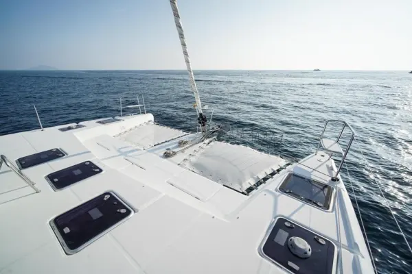 Круиз на катамаране Miss Coco - острова Рача и Корал