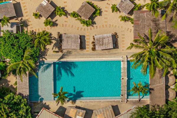 The Lazy Coconut – пляжный ресторан с грилем и коктейлями