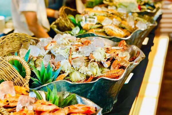 Oriental Spoon – ресторан при Twinpalms с авторской кухней