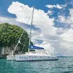 Дневной круиз на катамаране Bon Voyage на острова Рача и Корал