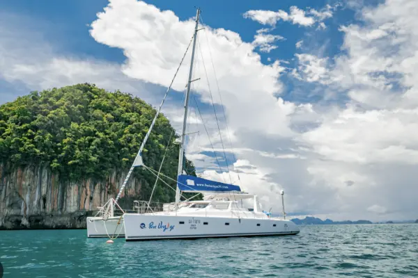 Day cruise on the Bon Voyage catamaran to the islands of Racha and Coral