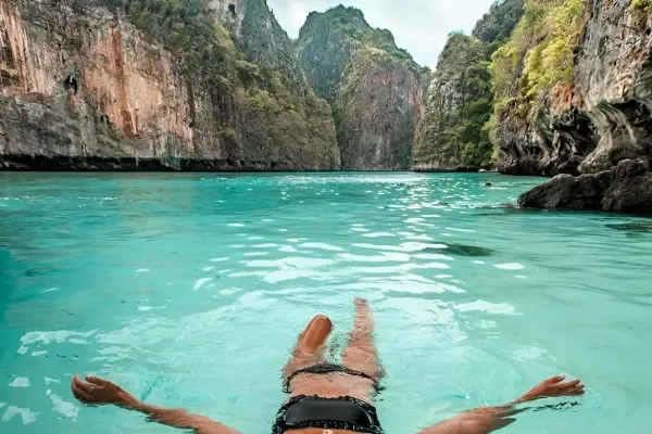 Острова Пхи-Пхи и Джеймс Бонд за один день на спидботе