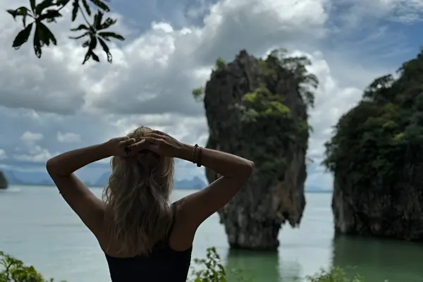 Phi Phi Islands and James Bond in one day by speedboat