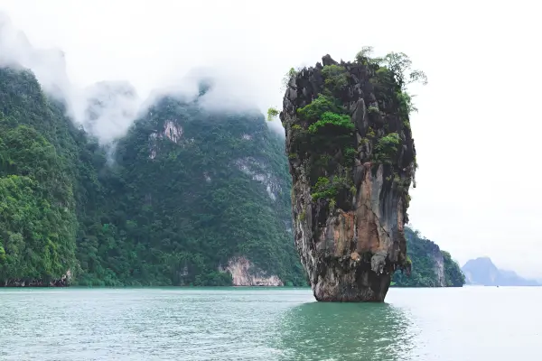 Остров Джеймса Бонда – эко-тур по заливу Пханг Нга с каноэ и обедом