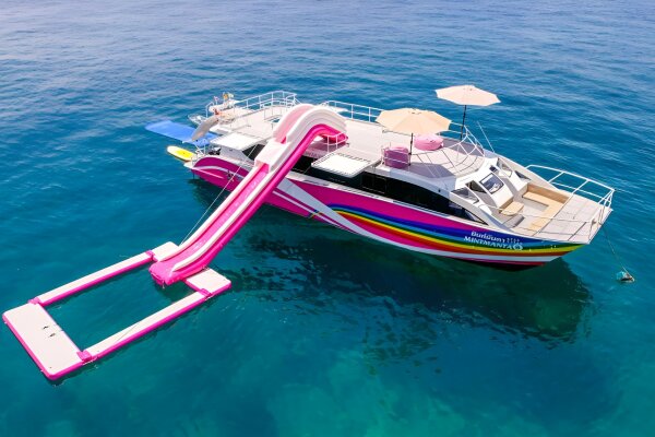 Острова Пхи-Пхи и встреча заката у острова Майтон на катамаране