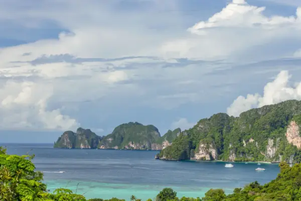 Экскурсия на острова Пхи-Пхи и Бамбу из Као Лака