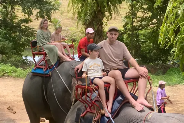 Као Лак Сафари из Као Лака: слоны, черепахи и бамбуковые плоты