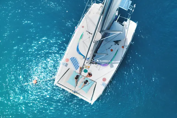 Дневной круиз 31 декабря на катамаране Super V