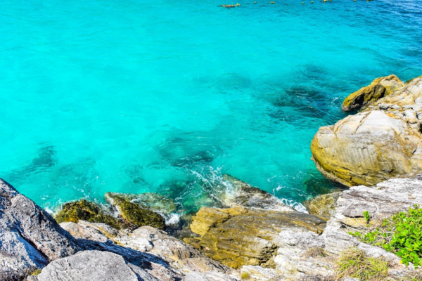 Пхукет: Рача Яй и Корал — рассвет и пляжный клуб