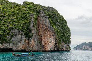 Пхукет: Пхи-Пхи — катамаран, пляжный клуб и закат