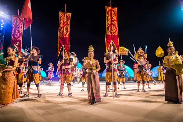 Сиам Нирамит