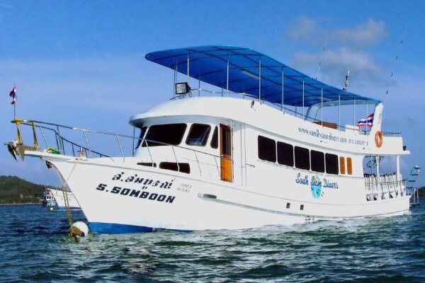 Дайвинг у острова Рача Яй – дайвинг на Пхукете для новичков