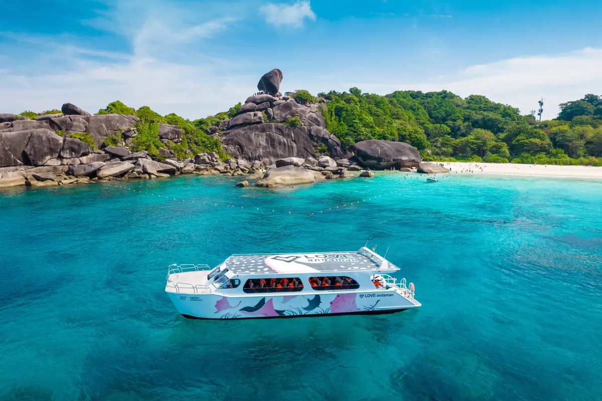 Симиланские острова – классический однодневный маршрут на спидботе