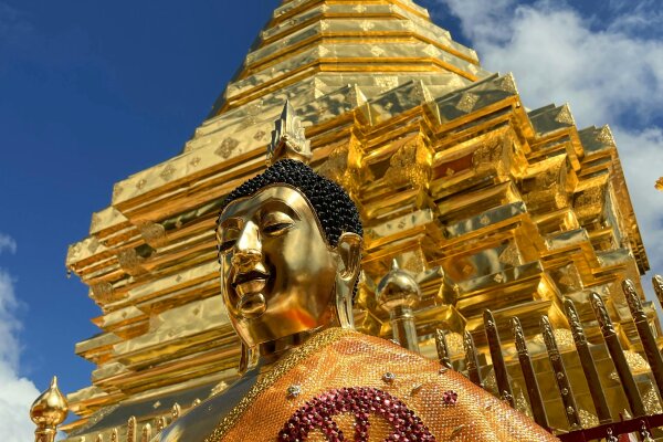 Север Таиланда – тур в Золотой треугольник с храмами и Чианг Раем