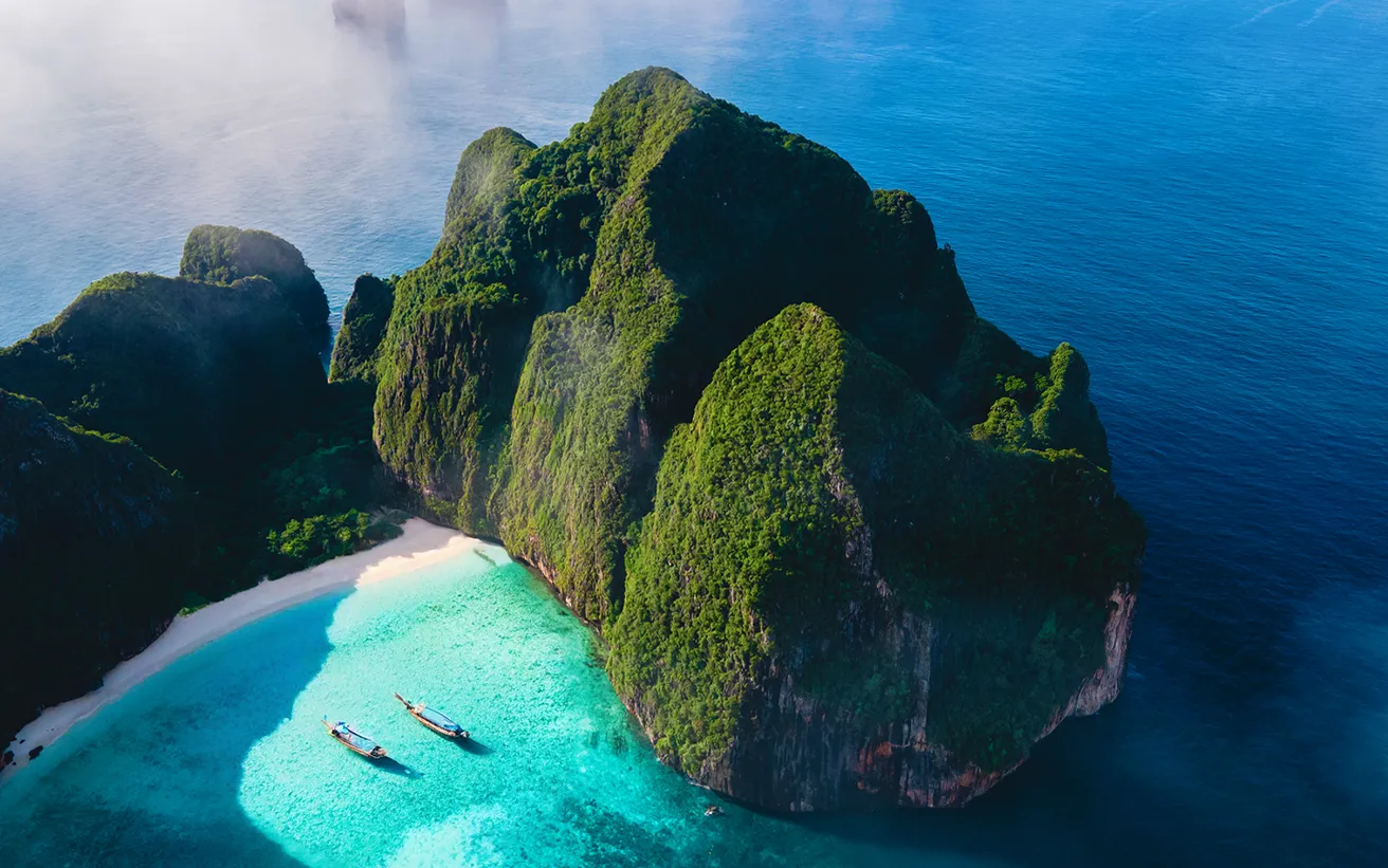 Boat excursions in Phuket