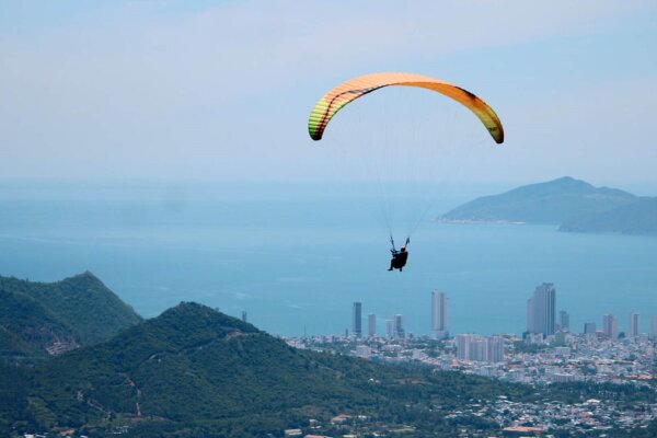 Нячанг: полет на параплане над горами