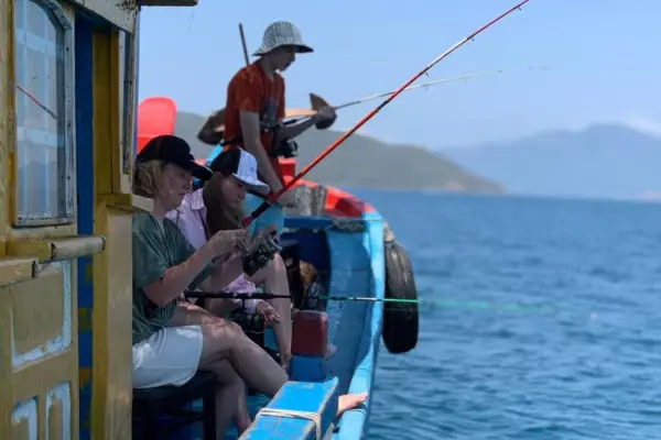 Нячанг: морская рыбалка со снорклингом и шашлыком