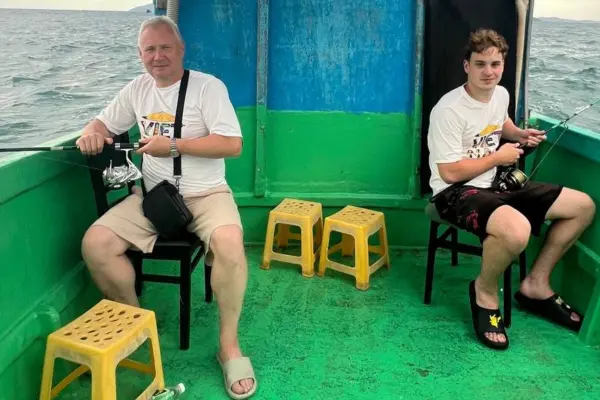 Нячанг: рыбалка 24 часа — дикий пляж, охота на кальмара и костёр