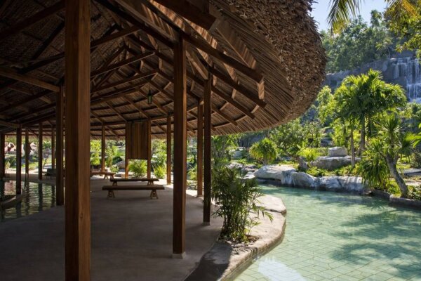 Нячанг: I-Resort Spa — грязевые ванны и минеральные бассейны