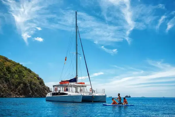 Фотография экскурсии Нячанг: Южные острова на парусном катамаране, снорклинг и пляжи