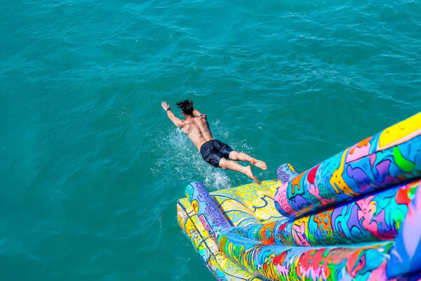 Нячанг: морская вечеринка со снорклингом, водной горкой, аниматорами и живой музыкой